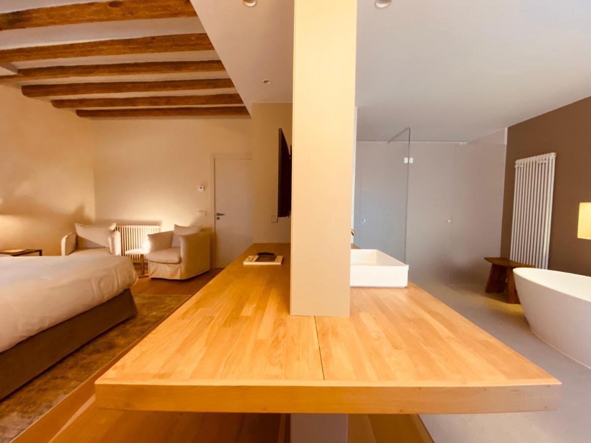 Casa Llobera 1792 Hotel La Pobla de Cervoles ภายนอก รูปภาพ