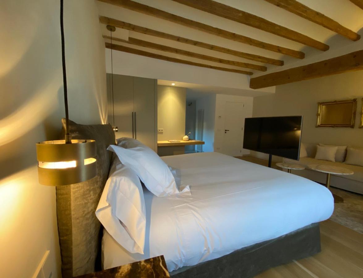 Casa Llobera 1792 Hotel La Pobla de Cervoles ภายนอก รูปภาพ