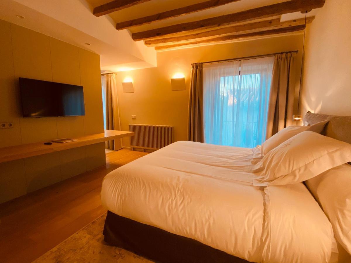 Casa Llobera 1792 Hotel La Pobla de Cervoles ภายนอก รูปภาพ