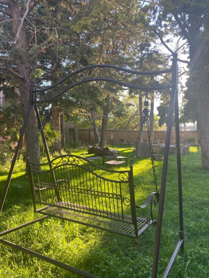 Casa Llobera 1792 Hotel La Pobla de Cervoles ภายนอก รูปภาพ